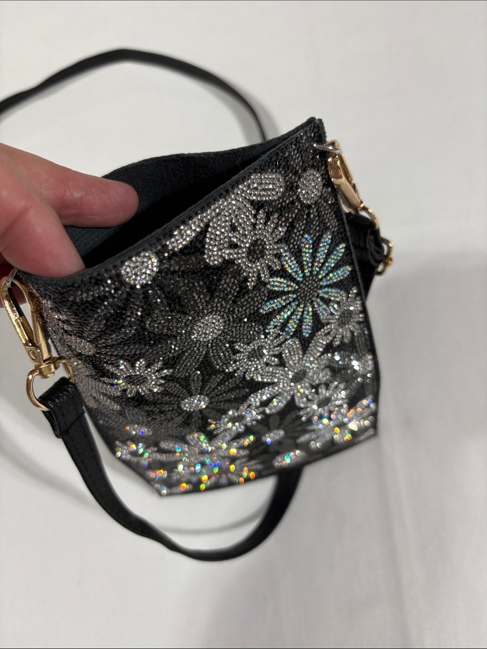 Black Floral Crystal Crossbody Leather Pouch 5” x 7”  New! - Picture 8 of 12